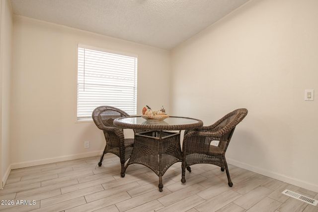 8601 N 71ST Avenue 43, Glendale, AZ 85301