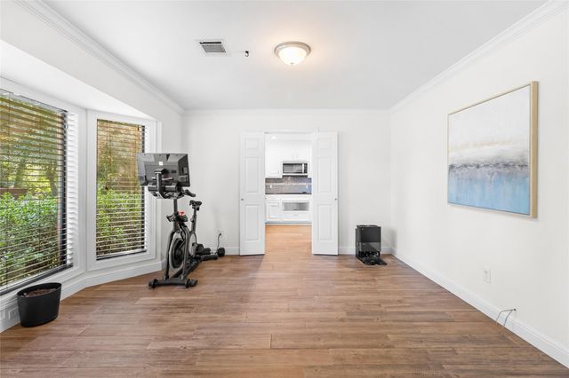 10 Holly Tree Lane, Spring, TX 77373