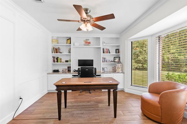 10 Holly Tree Lane, Spring, TX 77373