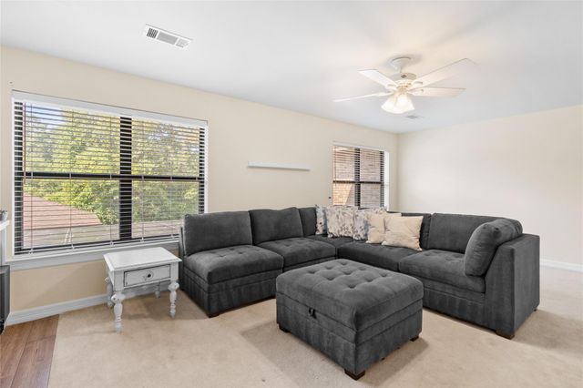 10 Holly Tree Lane, Spring, TX 77373