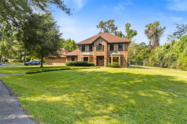 10 Holly Tree Lane, Spring, TX 77373