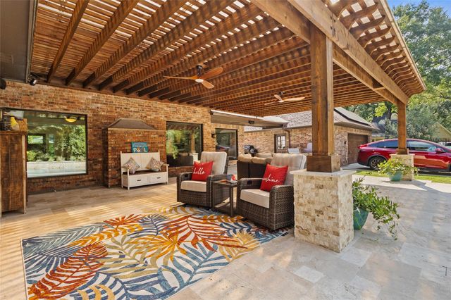 10 Holly Tree Lane, Spring, TX 77373