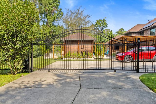 10 Holly Tree Lane, Spring, TX 77373
