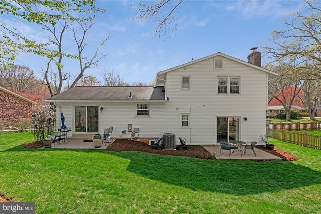 5148 PUMPHREY DR, Fairfax, VA 22032