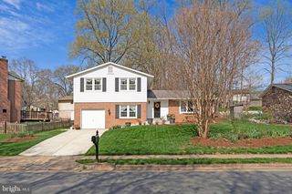 5148 PUMPHREY DR, Fairfax, VA 22032