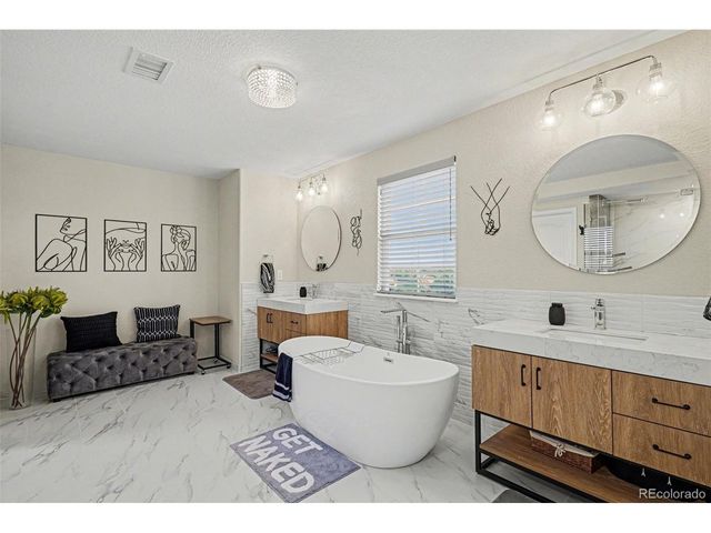 10709 Briarglen Cir, Highlands Ranch, CO 80130