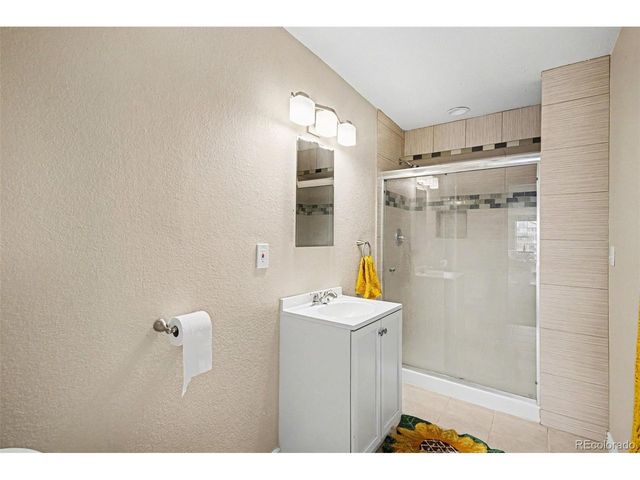 10709 Briarglen Cir, Highlands Ranch, CO 80130