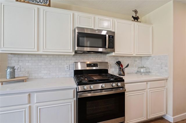 13601 Trail Meadow Lane, Rosharon, TX 77583