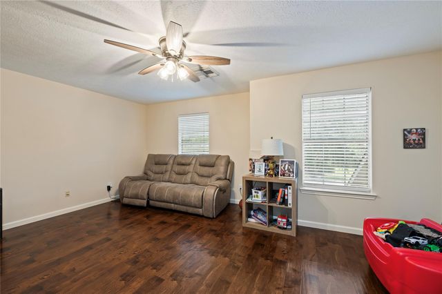 13601 Trail Meadow Lane, Rosharon, TX 77583
