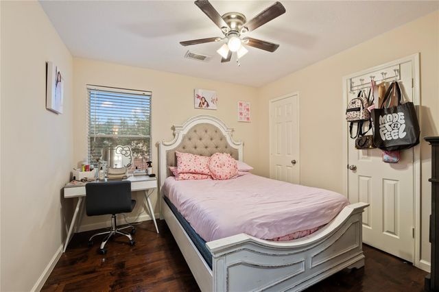 13601 Trail Meadow Lane, Rosharon, TX 77583