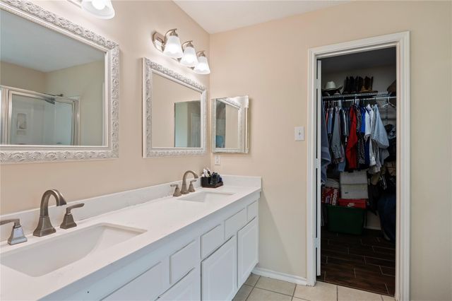 13601 Trail Meadow Lane, Rosharon, TX 77583