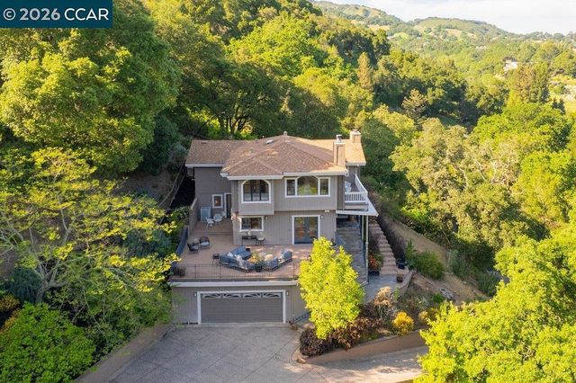 14 Springhill Lane, Lafayette, CA 94929