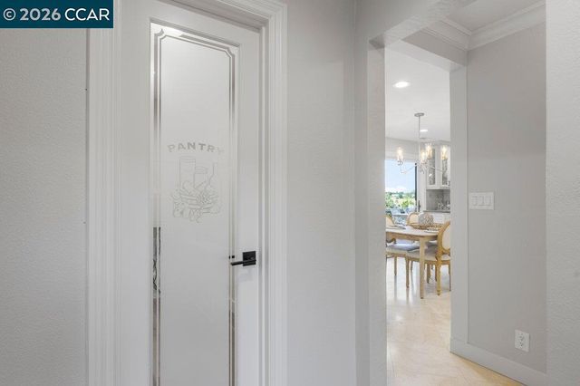 14 Springhill Lane, Lafayette, CA 94929