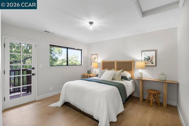 14 Springhill Lane, Lafayette, CA 94929