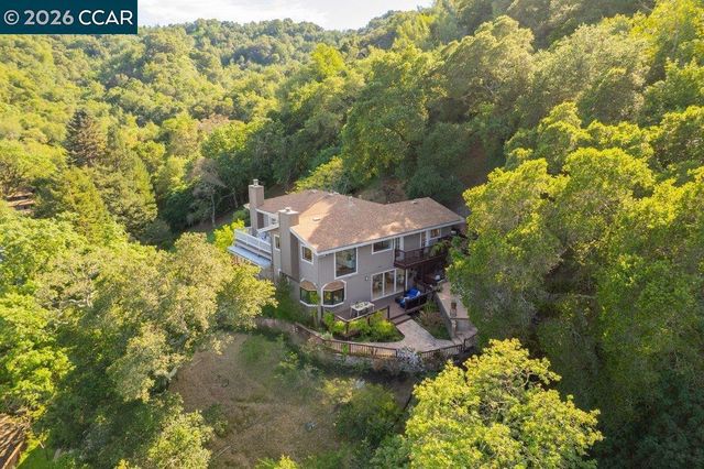 14 Springhill Lane, Lafayette, CA 94929