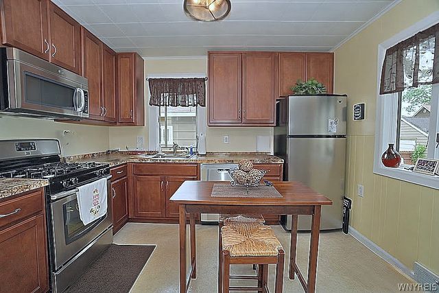 79 Stenzil Street, North Tonawanda, NY 14120