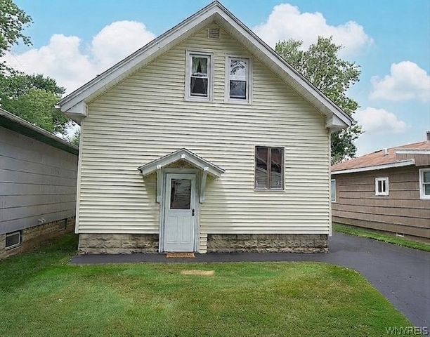 79 Stenzil Street, North Tonawanda, NY 14120