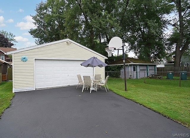 79 Stenzil Street, North Tonawanda, NY 14120