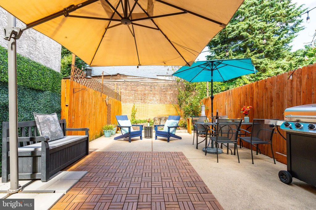 1238 N MASCHER STREET, Philadelphia, PA 19122
