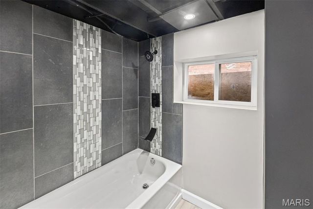 524 N 24th Street, East St Louis, IL 62205