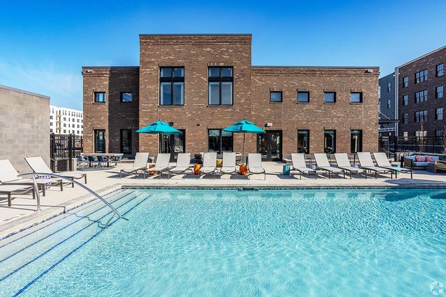 1020 Lusso Avenue, 206, Columbus, OH 43201