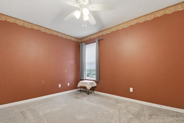 2122 Castle Pines Court, Hamilton, OH 45013