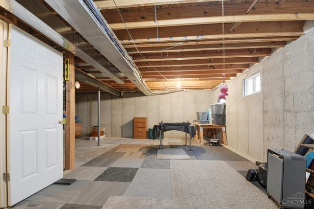 2122 Castle Pines Court, Hamilton, OH 45013