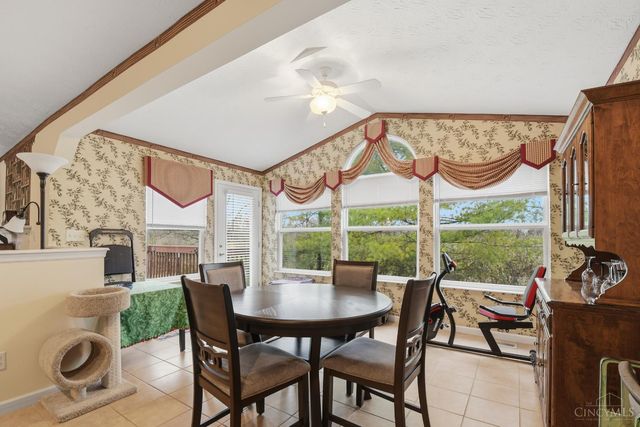 2122 Castle Pines Court, Hamilton, OH 45013