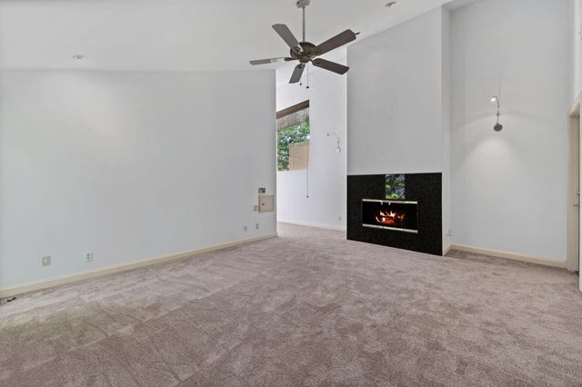 16 Pine Briar Circle, Houston, TX 77056