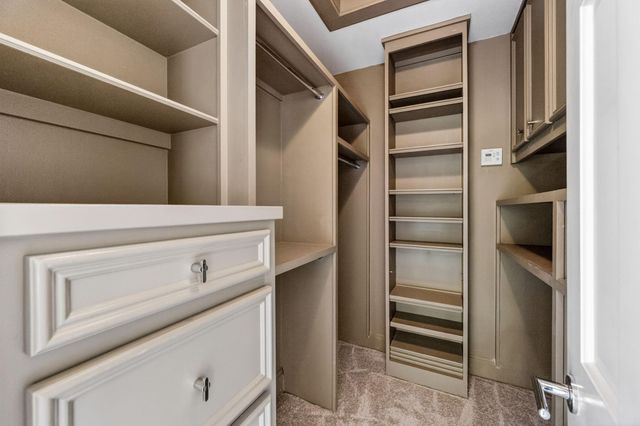 16 Pine Briar Circle, Houston, TX 77056