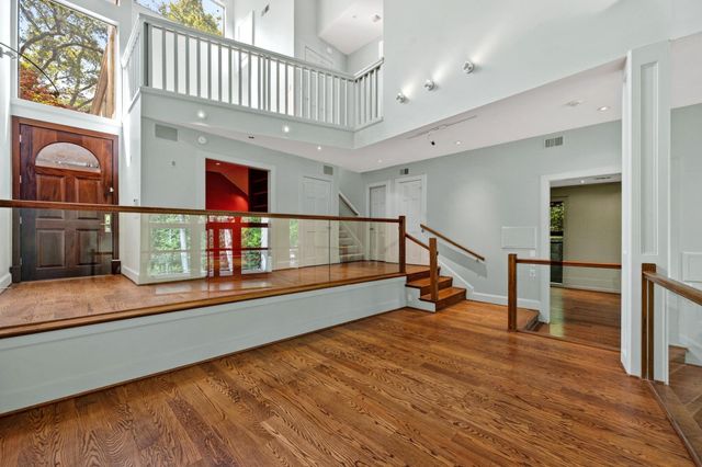 16 Pine Briar Circle, Houston, TX 77056