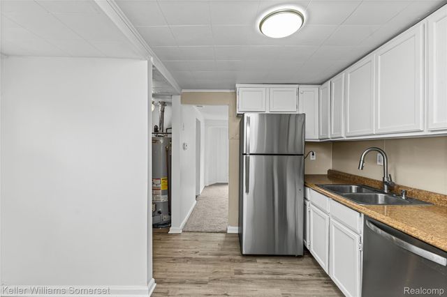 26322 Delton Street, Madison Heights, MI 48071