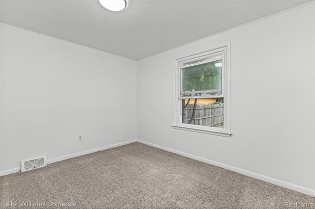 26322 Delton Street, Madison Heights, MI 48071