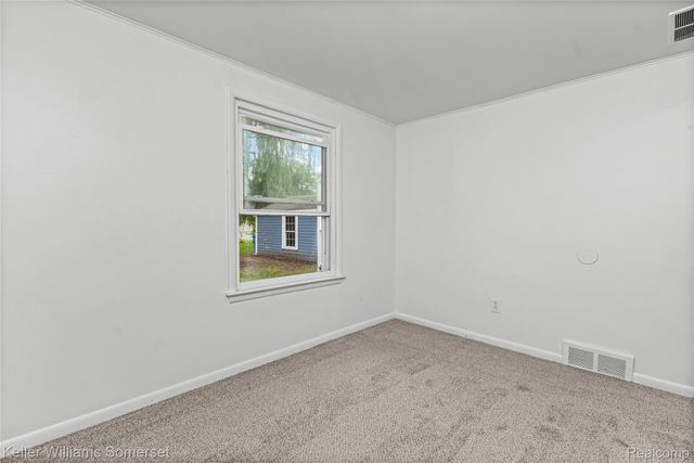 26322 Delton Street, Madison Heights, MI 48071
