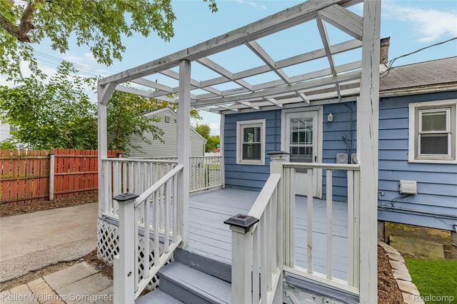 26322 Delton Street, Madison Heights, MI 48071