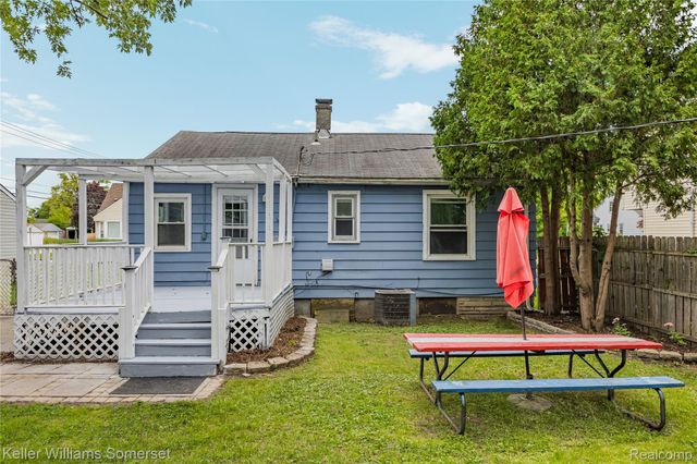 26322 Delton Street, Madison Heights, MI 48071