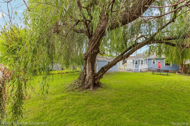 26322 Delton Street, Madison Heights, MI 48071