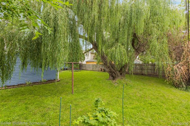 26322 Delton Street, Madison Heights, MI 48071
