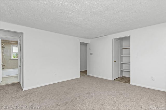 26322 Delton Street, Madison Heights, MI 48071