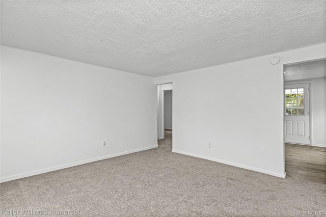 26322 Delton Street, Madison Heights, MI 48071