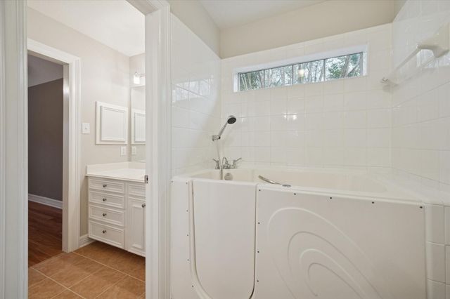 304 Scenic View, Friendswood, TX 77546