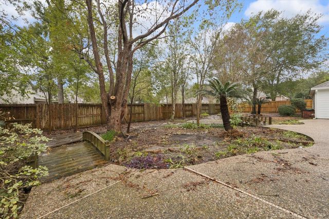 304 Scenic View, Friendswood, TX 77546