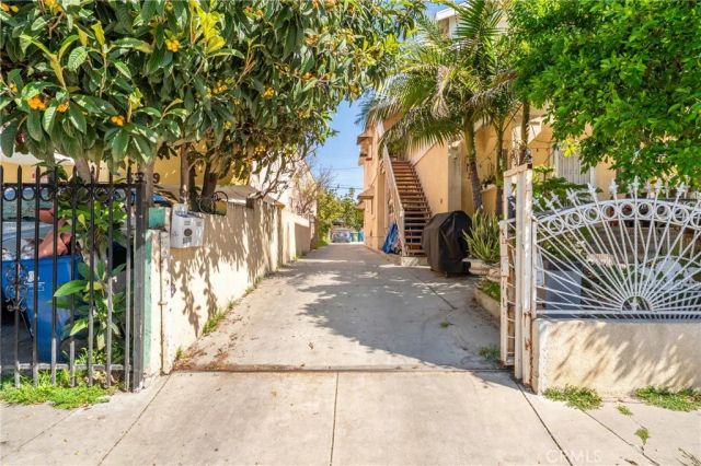 5335 Carlin, Los Angeles, CA 90016