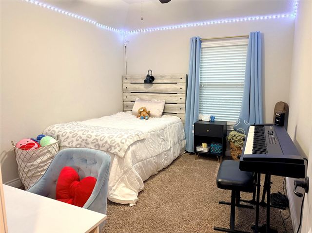 11222 Quiet Lake Drive Drive, Conroe, TX 77304