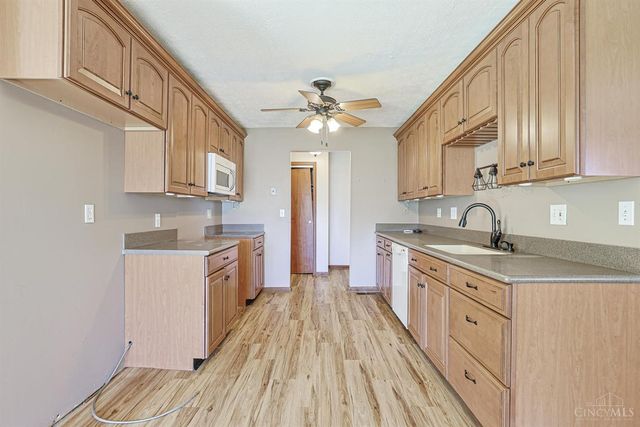 5665 River Road, Fairfield, OH 45014