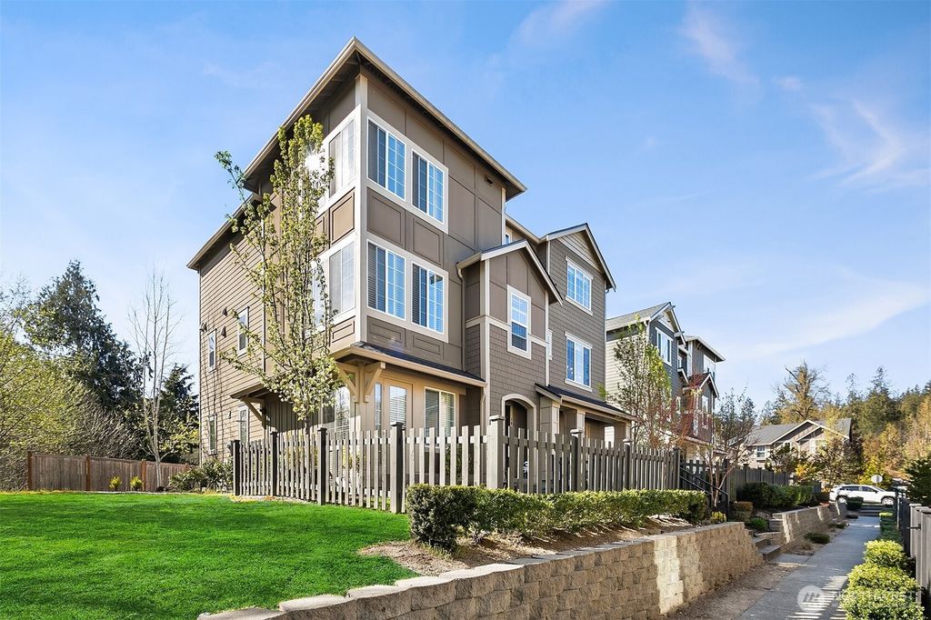 37525 SE Fury Street #100, Snoqualmie, WA 98065