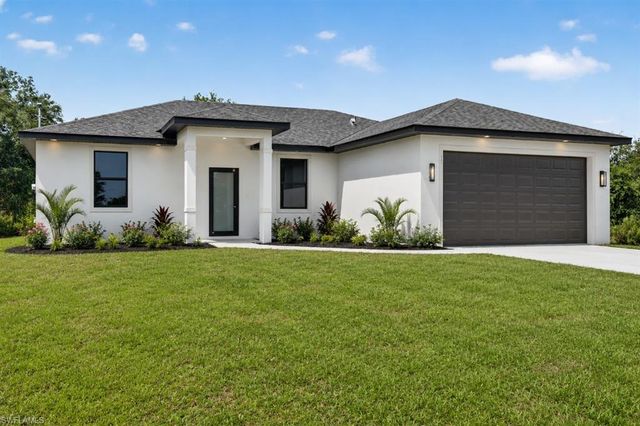 3013 58th ST W, Lehigh Acres, FL 33971