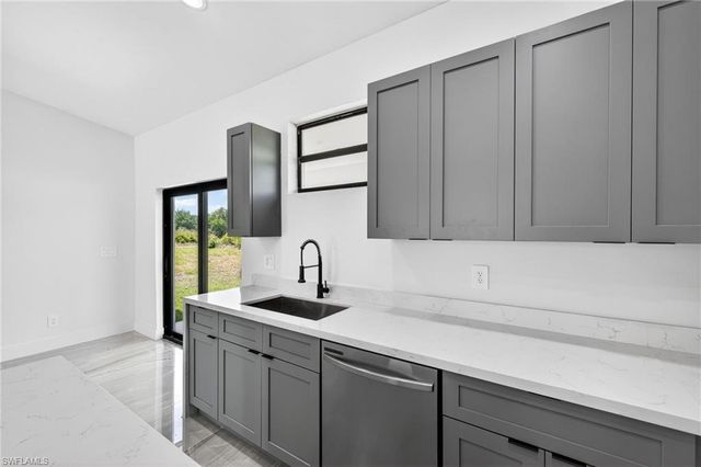 3013 58th ST W, Lehigh Acres, FL 33971