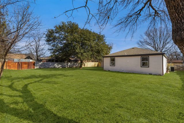 3921 Sheraton Drive, Dallas, TX 75227