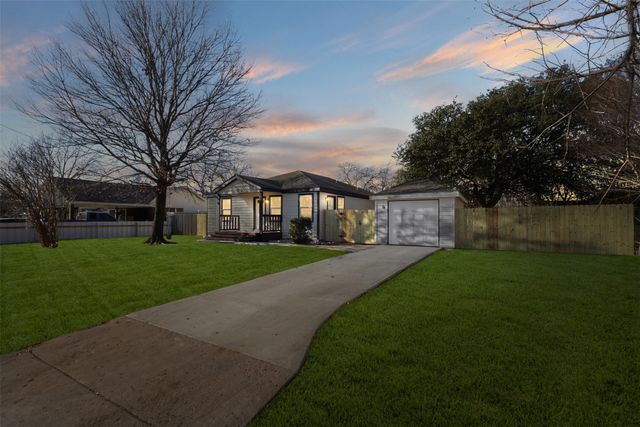 3921 Sheraton Drive, Dallas, TX 75227